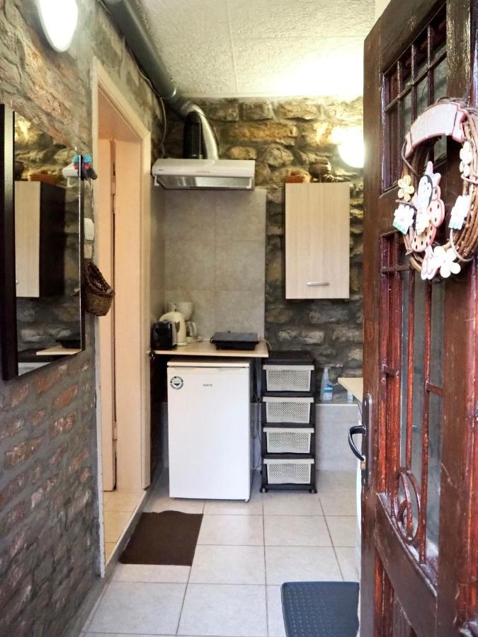 Authentic Guest Stay In The Heart Of Veliko Tarnovo Студио С Изглед Към Царевец Zewnętrze zdjęcie