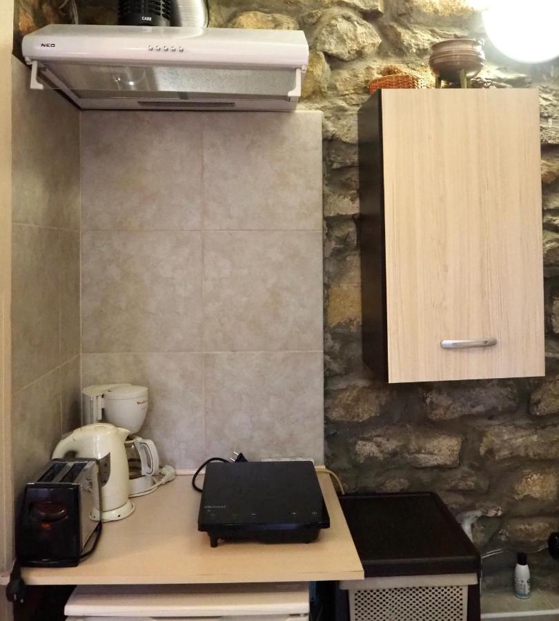 Authentic Guest Stay In The Heart Of Veliko Tarnovo Студио С Изглед Към Царевец Zewnętrze zdjęcie