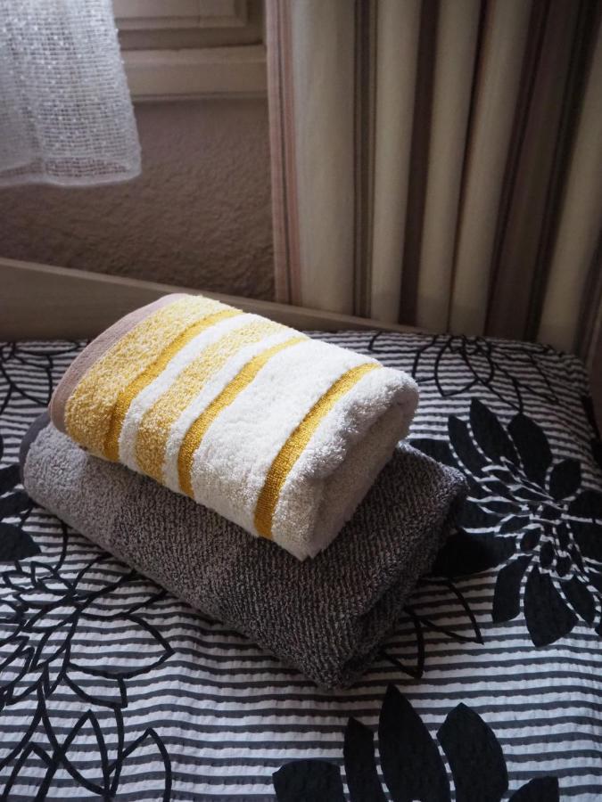Authentic Guest Stay In The Heart Of Veliko Tarnovo Студио С Изглед Към Царевец Zewnętrze zdjęcie